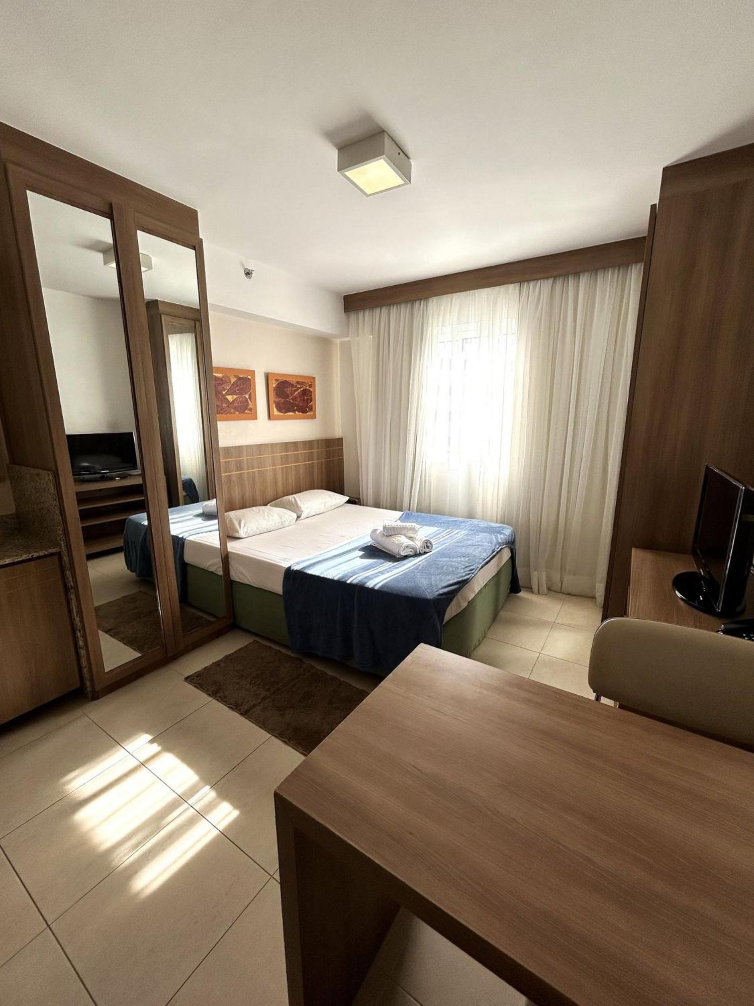 Sm1214 Flat Com Excelente Localizacao Em Regiao Central Brasilia Bagian luar foto